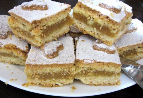 lenja pita sa jabukama i orasima